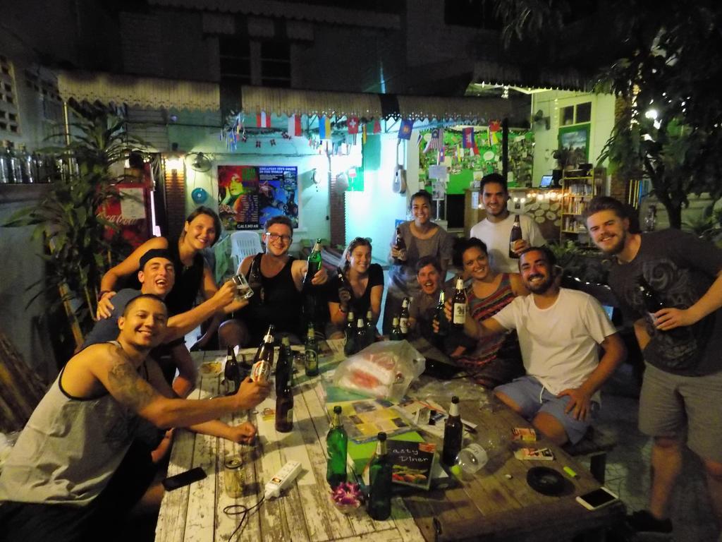 The Oasis Hostel (Adults Only) Bangkok Eksteriør bilde
